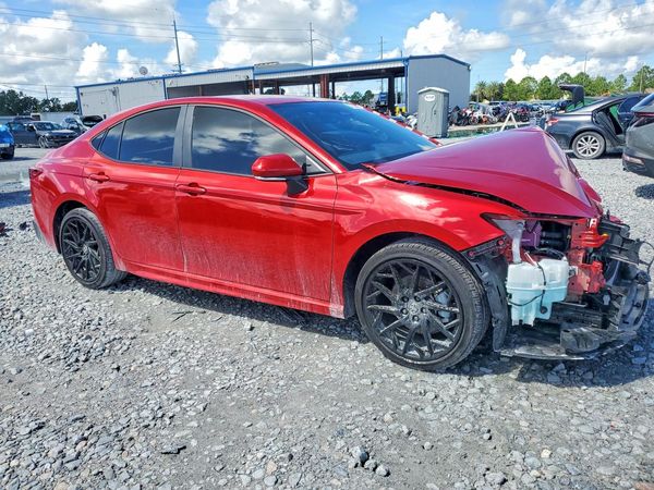 2026 TOYOTA CAMRY