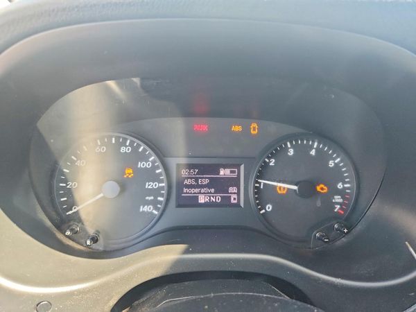 2019 MERCEDES-BENZ METRIS