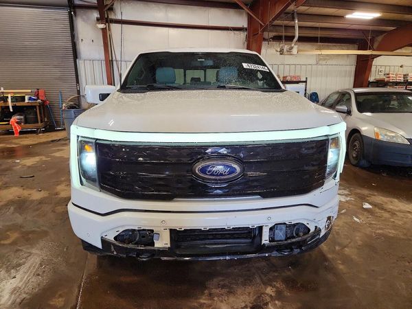 2023 FORD F150