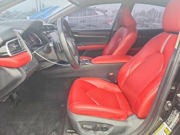 2018 TOYOTA CAMRY