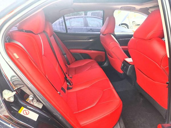 2018 TOYOTA CAMRY