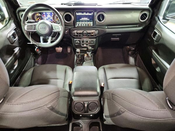 2023 JEEP WRANGLER Sahara
