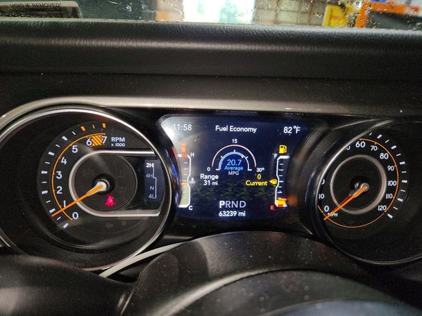 2023 JEEP WRANGLER Sahara