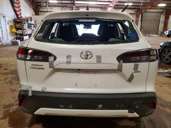 2026 TOYOTA COROLLA CROSS