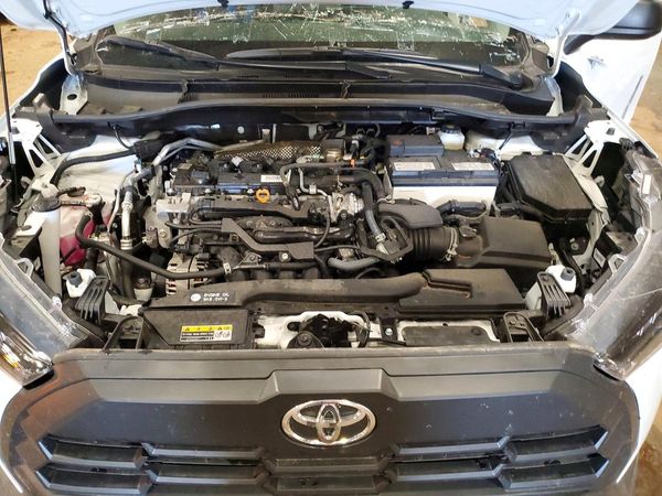 2026 TOYOTA COROLLA CROSS