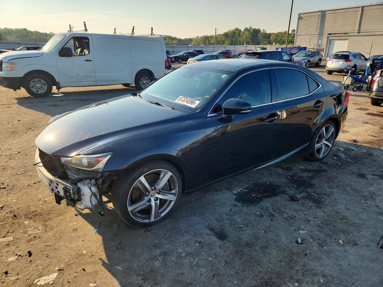 2017 LEXUS IS