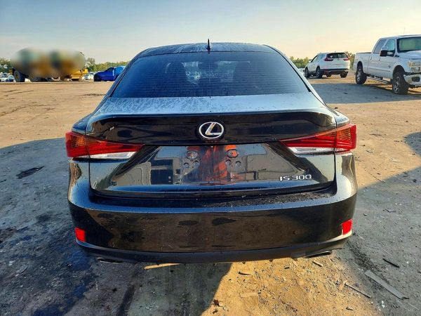 2017 LEXUS IS