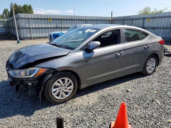 2018 HYUNDAI ELANTRA SE