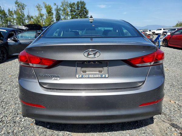 2018 HYUNDAI ELANTRA SE