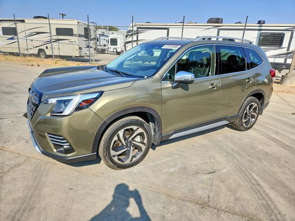 2023 SUBARU FORESTER