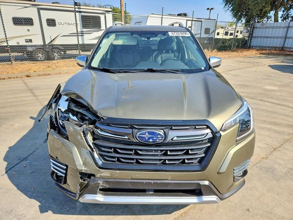 2023 SUBARU FORESTER