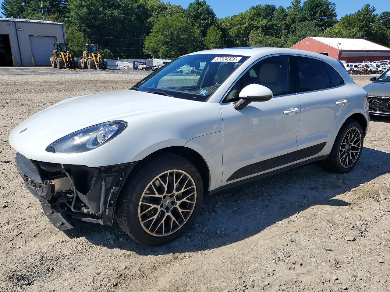 2016 PORSCHE MACAN