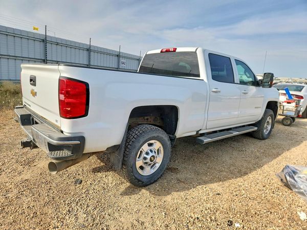 2019 CHEVROLET SILVERADO LT