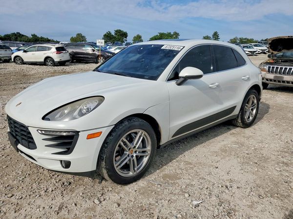 2015 PORSCHE MACAN