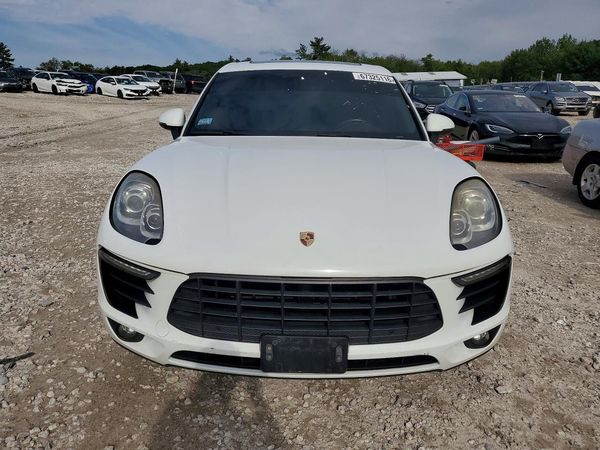 2015 PORSCHE MACAN