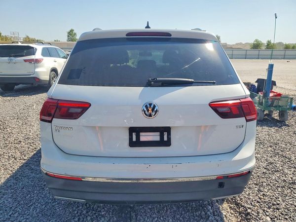 2018 VOLKSWAGEN TIGUAN SE, SEL