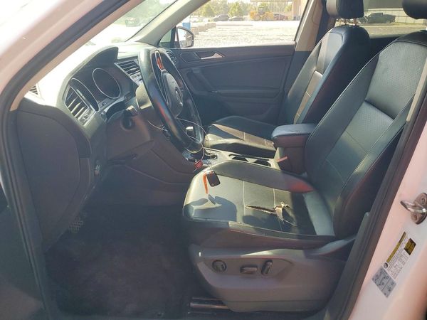 2018 VOLKSWAGEN TIGUAN SE, SEL
