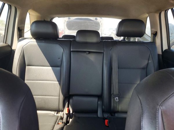 2018 VOLKSWAGEN TIGUAN SE, SEL