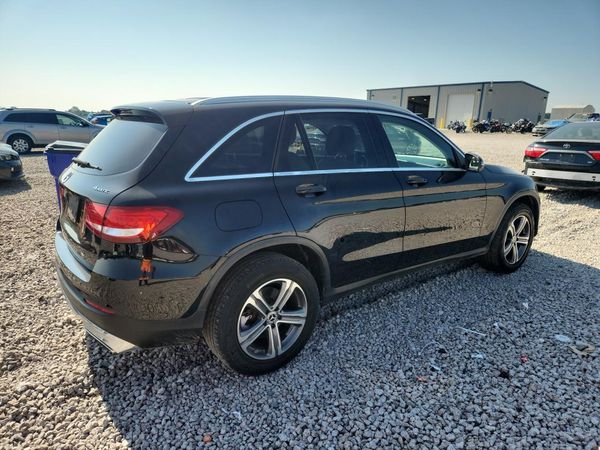 2019 MERCEDES-BENZ GLC GLC 300-4M