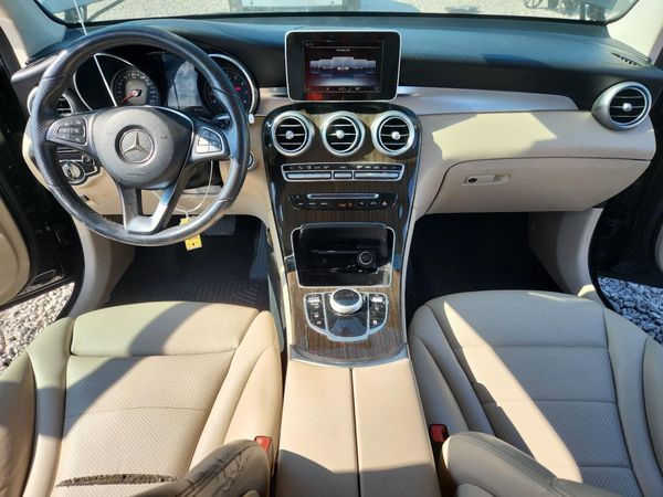 2019 MERCEDES-BENZ GLC GLC 300-4M