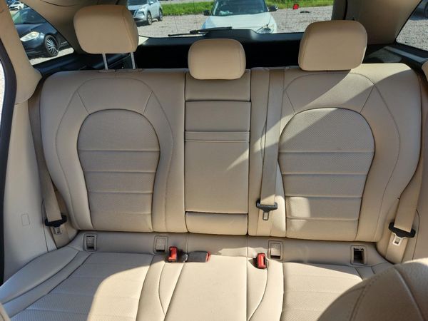 2019 MERCEDES-BENZ GLC GLC 300-4M