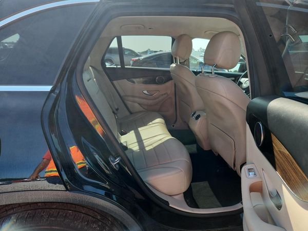 2019 MERCEDES-BENZ GLC GLC 300-4M
