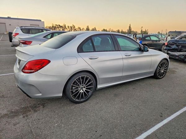 2018 MERCEDES-BENZ C C300
