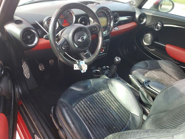 2013 MINI COOPER