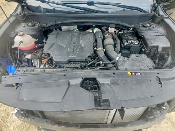2024 HYUNDAI SANTA CRUZ Limited — Engine bay