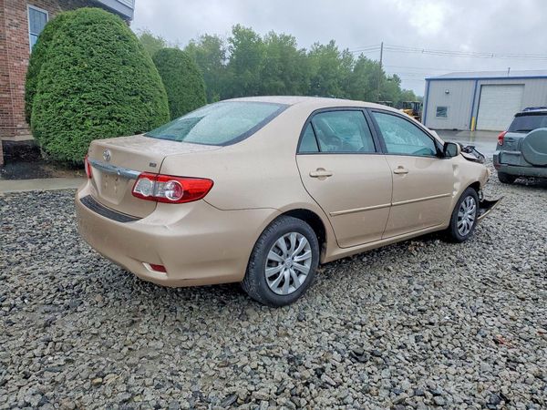 2012 TOYOTA COROLLA