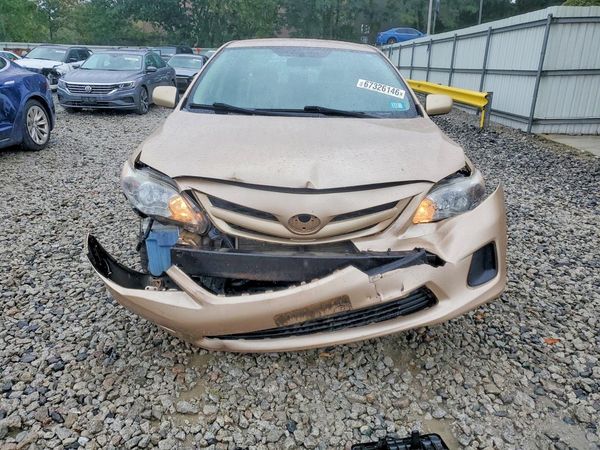 2012 TOYOTA COROLLA