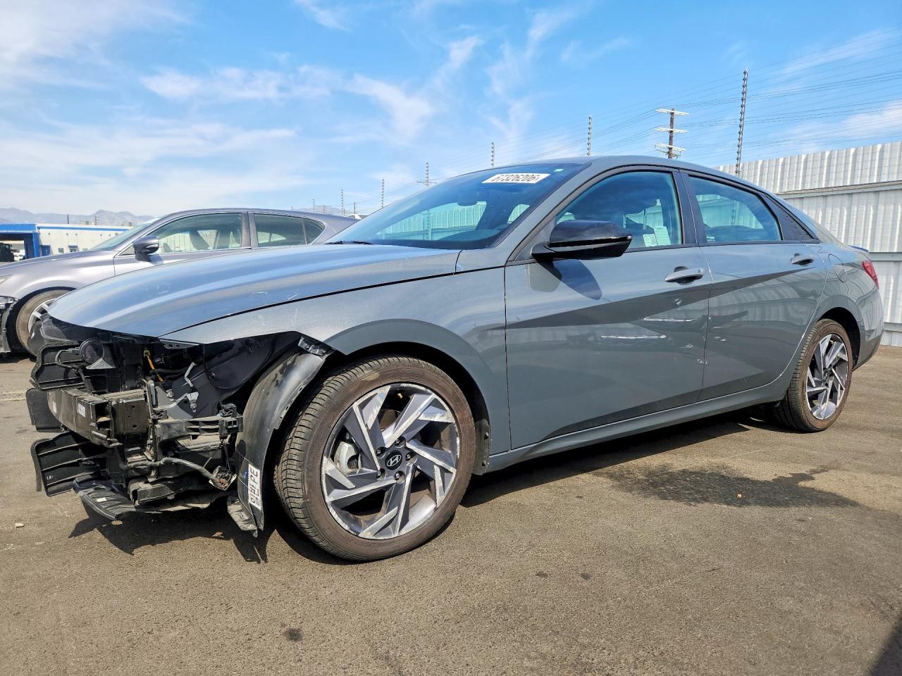 2025 HYUNDAI ELANTRA