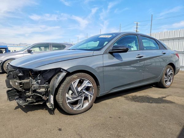 2025 HYUNDAI ELANTRA