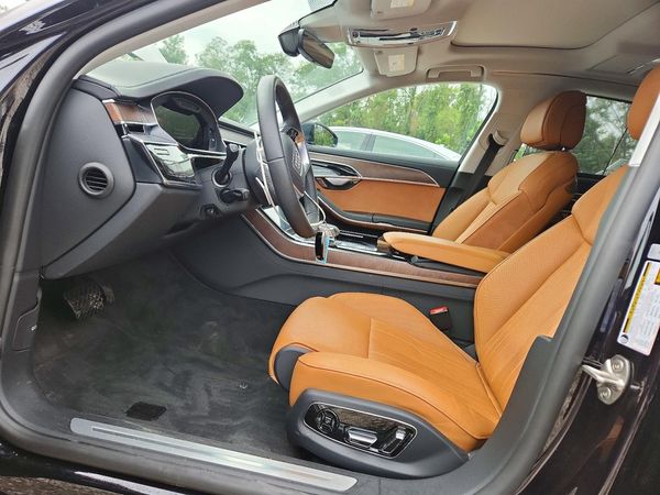 2024 AUDI A8