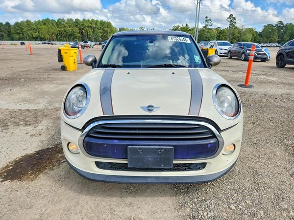 2017 MINI COOPER
