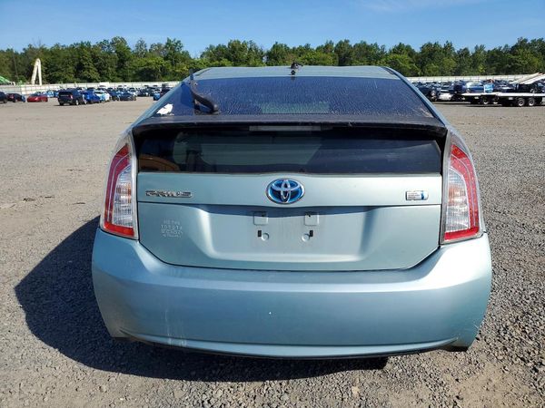 2013 TOYOTA PRIUS
