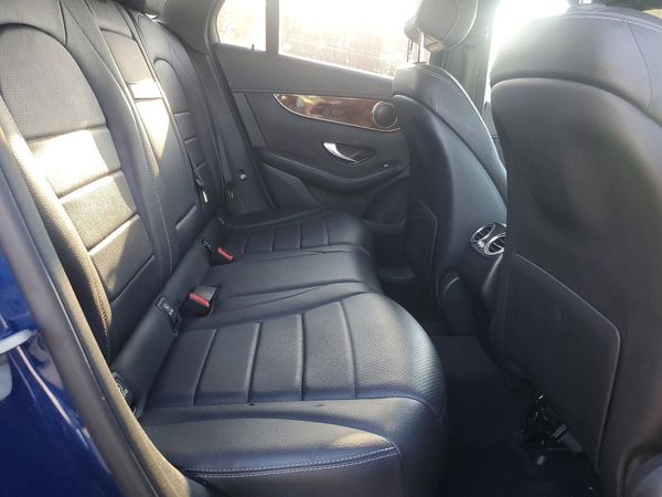 2017 MERCEDES-BENZ GLC GLC300 Base-4M
