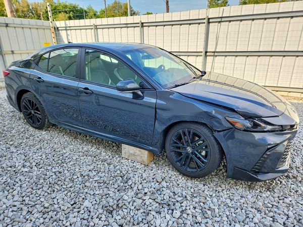 2025 TOYOTA CAMRY
