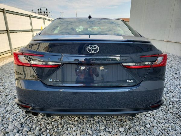 2025 TOYOTA CAMRY