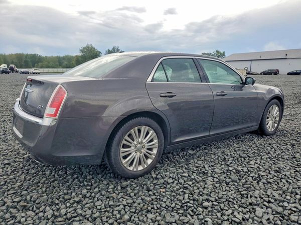2013 CHRYSLER 300 Base