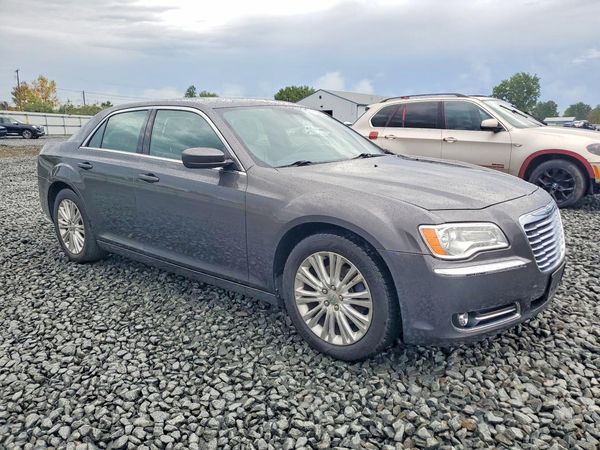 2013 CHRYSLER 300 Base
