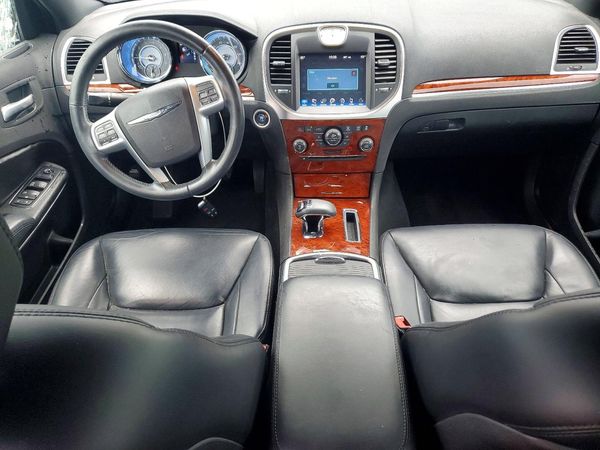 2013 CHRYSLER 300 Base