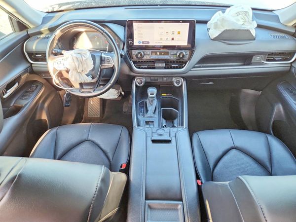 2024 TOYOTA GRAND HIGHLANDER