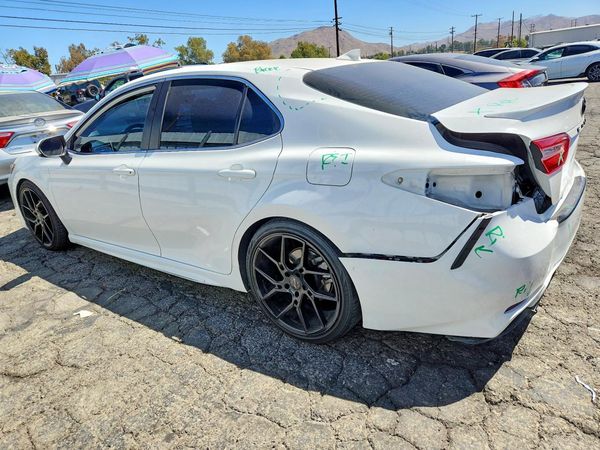 2020 TOYOTA CAMRY
