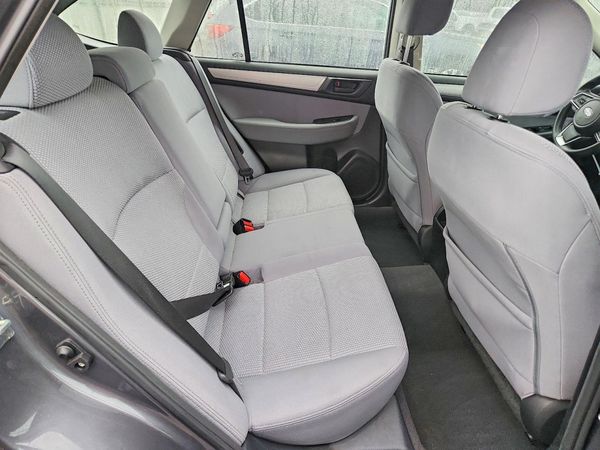 2018 SUBARU OUTBACK Base