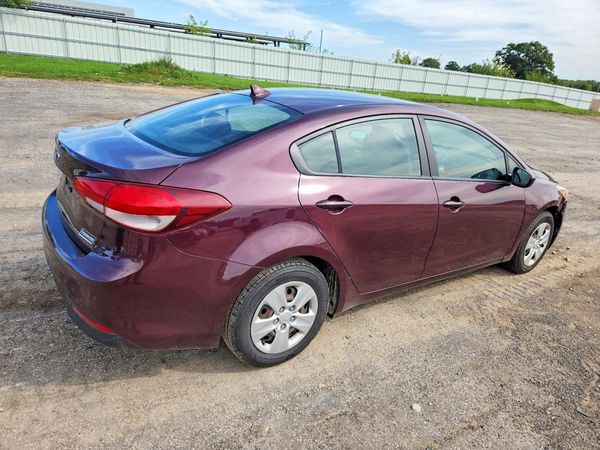 2017 KIA FORTE LX Base