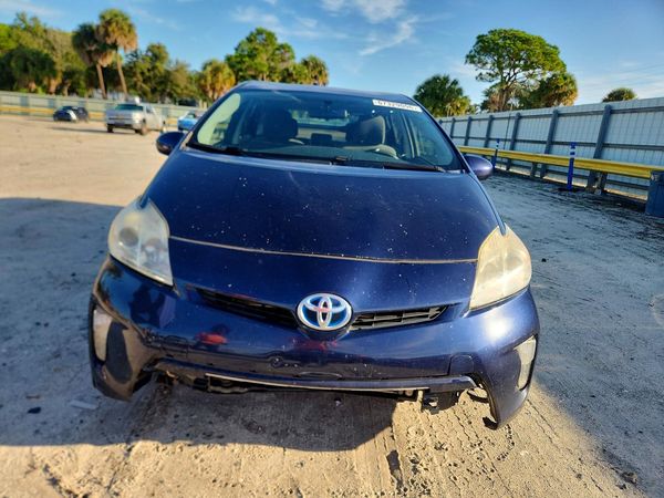2015 TOYOTA PRIUS — DIRF