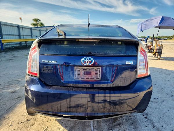 2015 TOYOTA PRIUS — DIRR