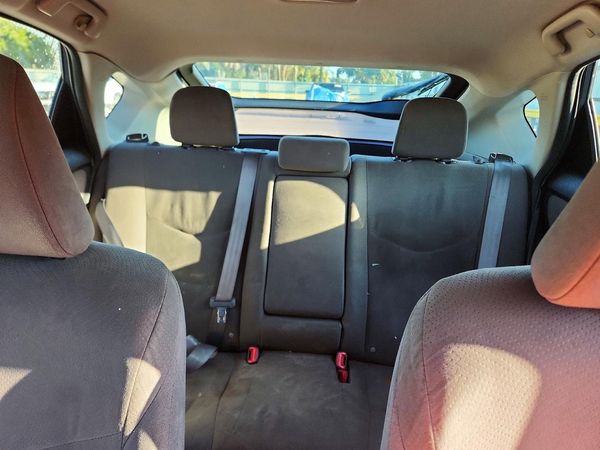 2015 TOYOTA PRIUS — SUVN
