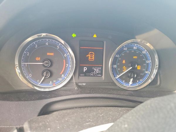 2019 TOYOTA COROLLA